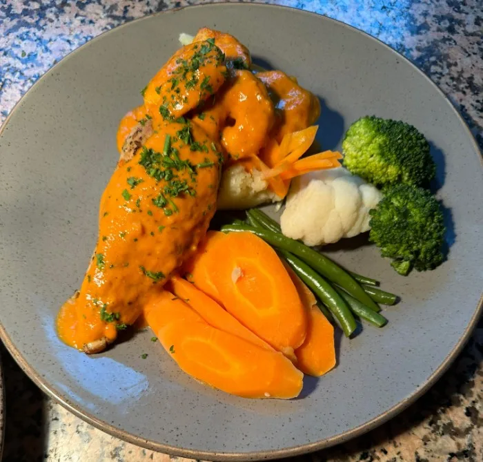 Classic Italian chicken in rich sauce Classic Italian chicken in rich sauce